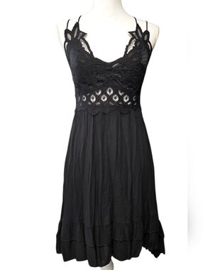 Justify Black Lace-Detail Strappy Top